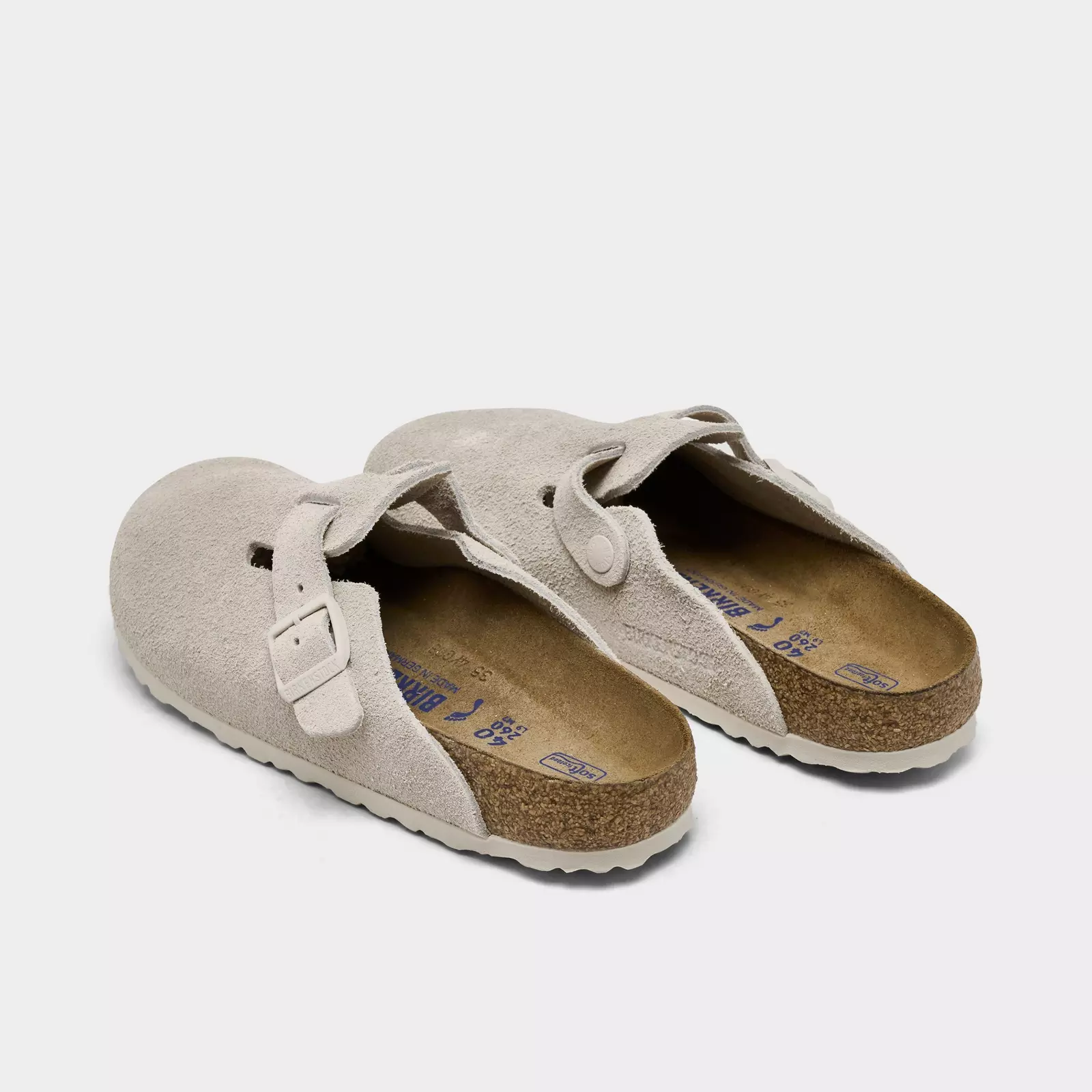 Birkenstock Босоножки из мягкой замши Boston Soft Footbed, узкие, цвет «античный белый» — фото 4