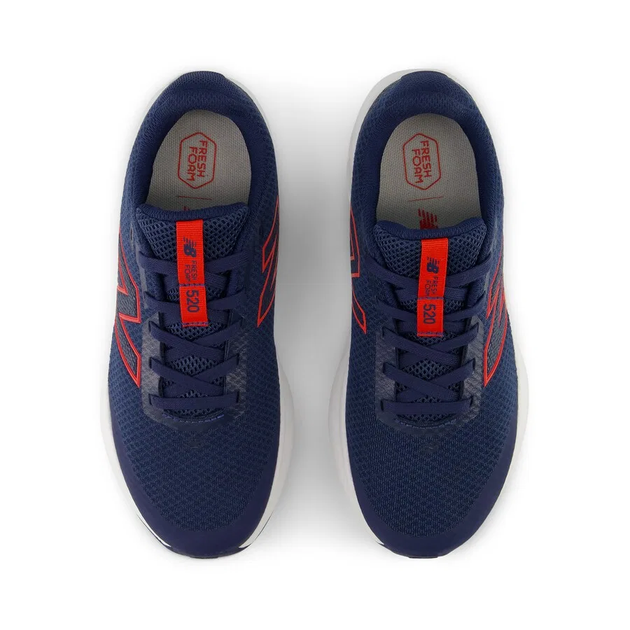 Спортивные кроссовки New Balance темно-синего цвета — фото 4