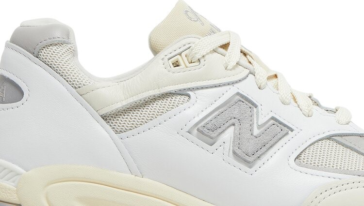 Кроссовки New Balance Teddy Santis x 990v2 Made in USA 'Sea Salt', белый — фото 3
