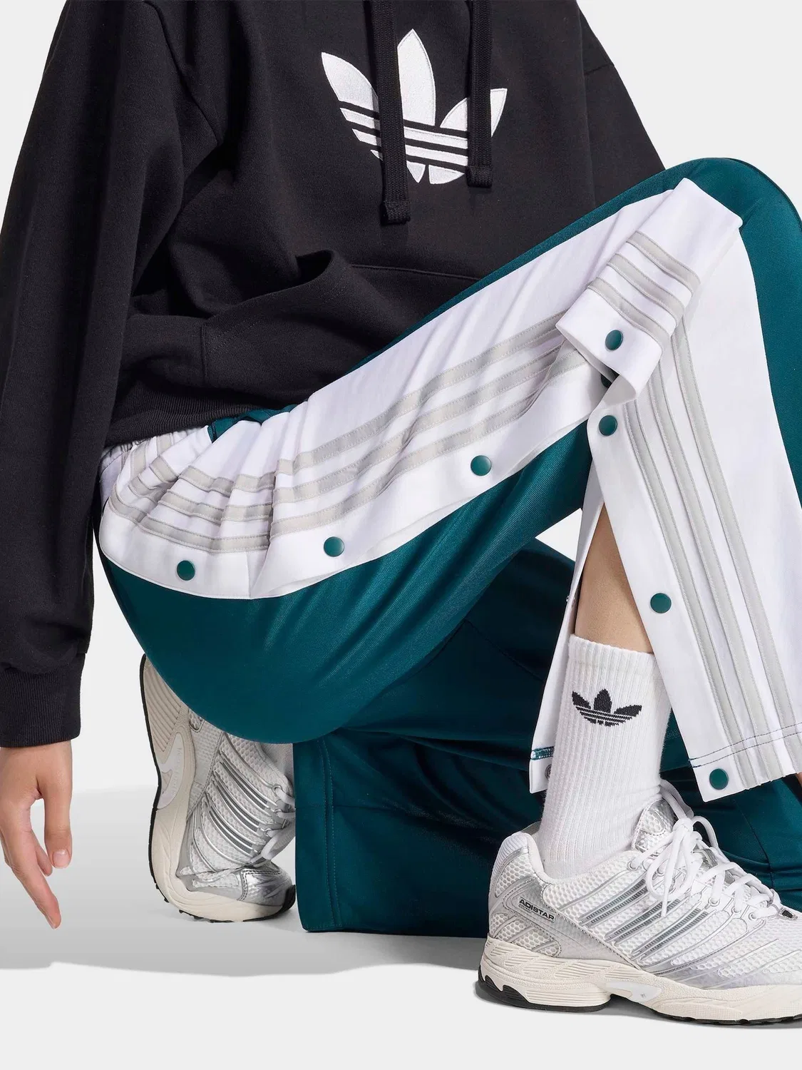 Штаны спортивные Adibreak Track, adidas Originals, зеленые — фото 4
