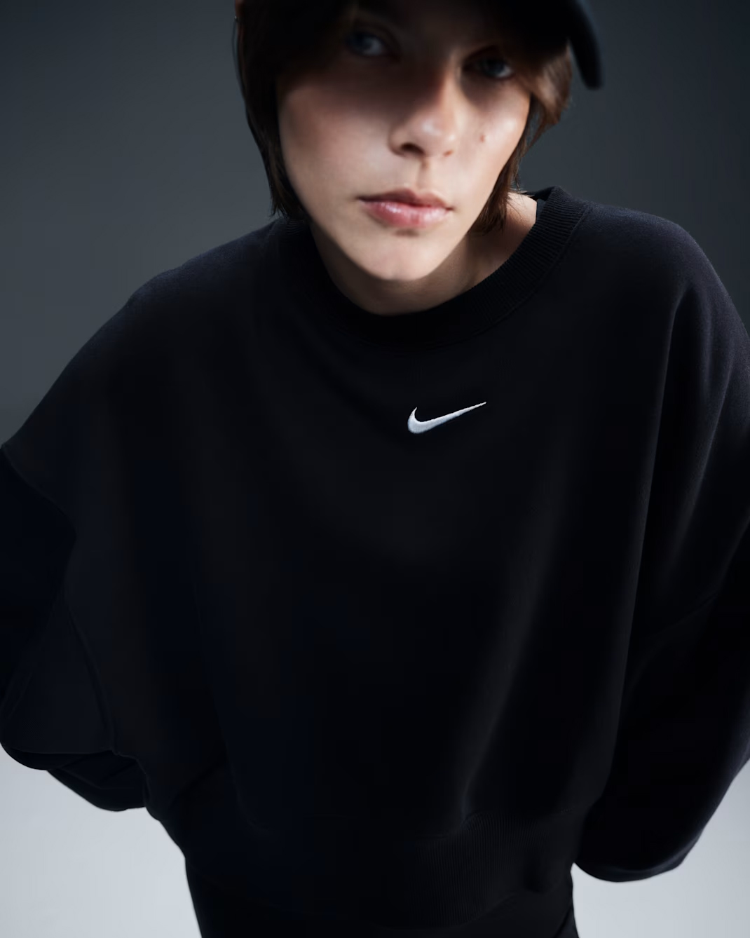 Свитшот Nike Phoenix Fleece Over-Oversized Crew-Neck, черный/белый — фото 3