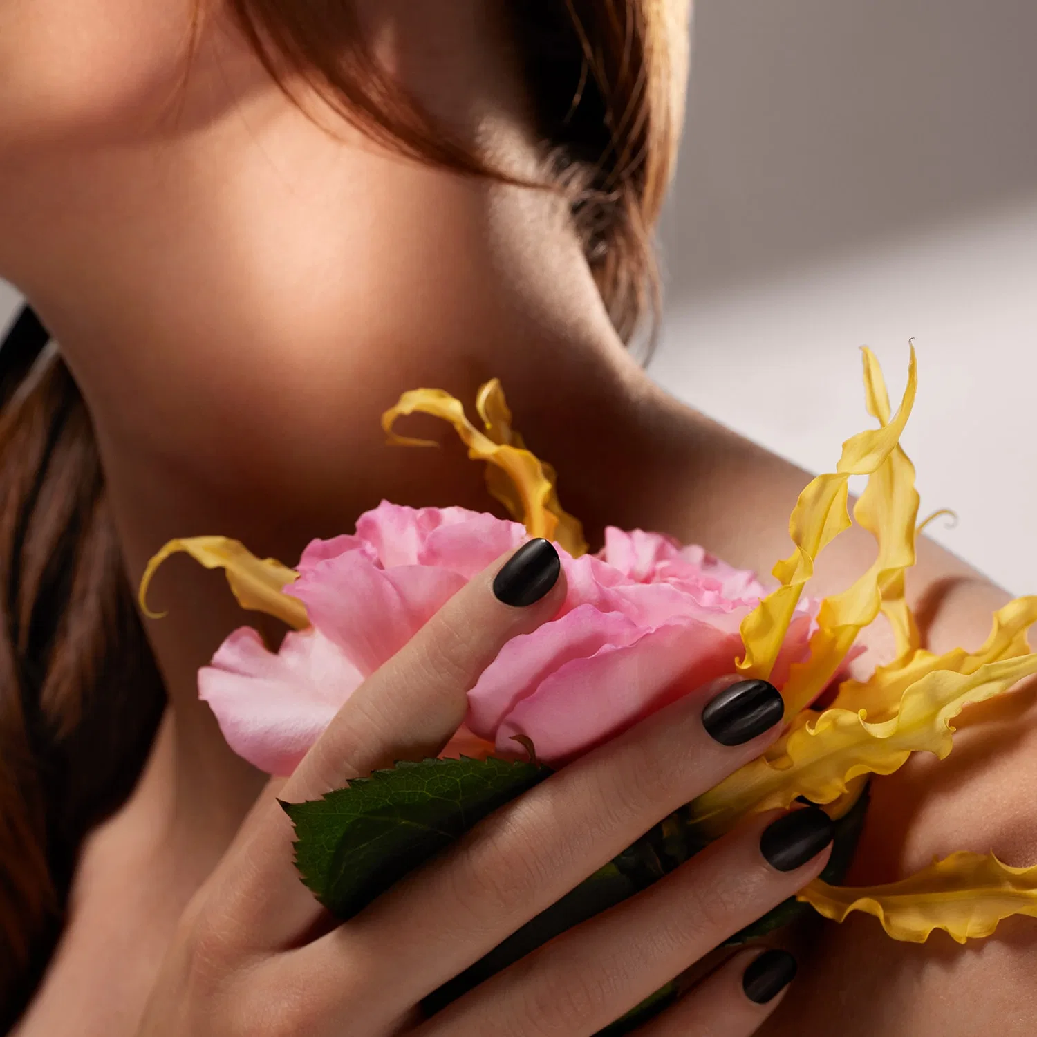 Гель для душа 25 мл с ароматом Aromatics Elixir, CLINIQUE — фото 4