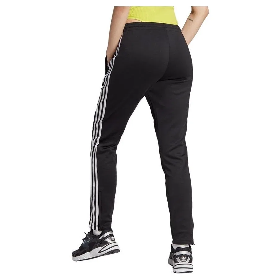 Спортивные штаны с зауженным кроем и тремя полосами adidas, Черный — фото 2