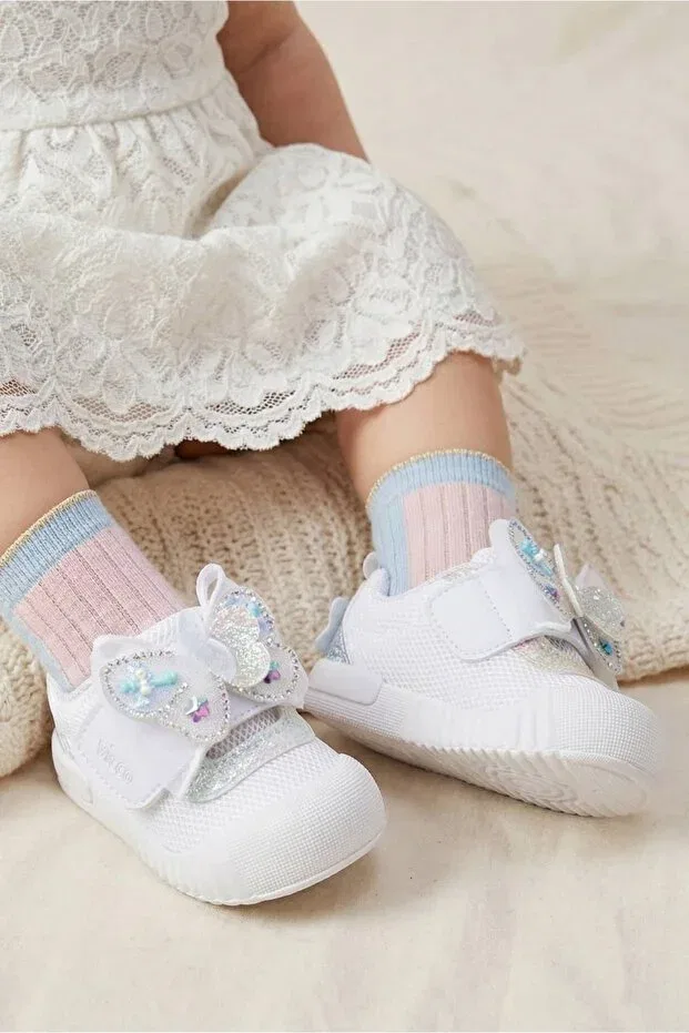 Детские туфли для новорожденных с коротким каблуком Vicco, White