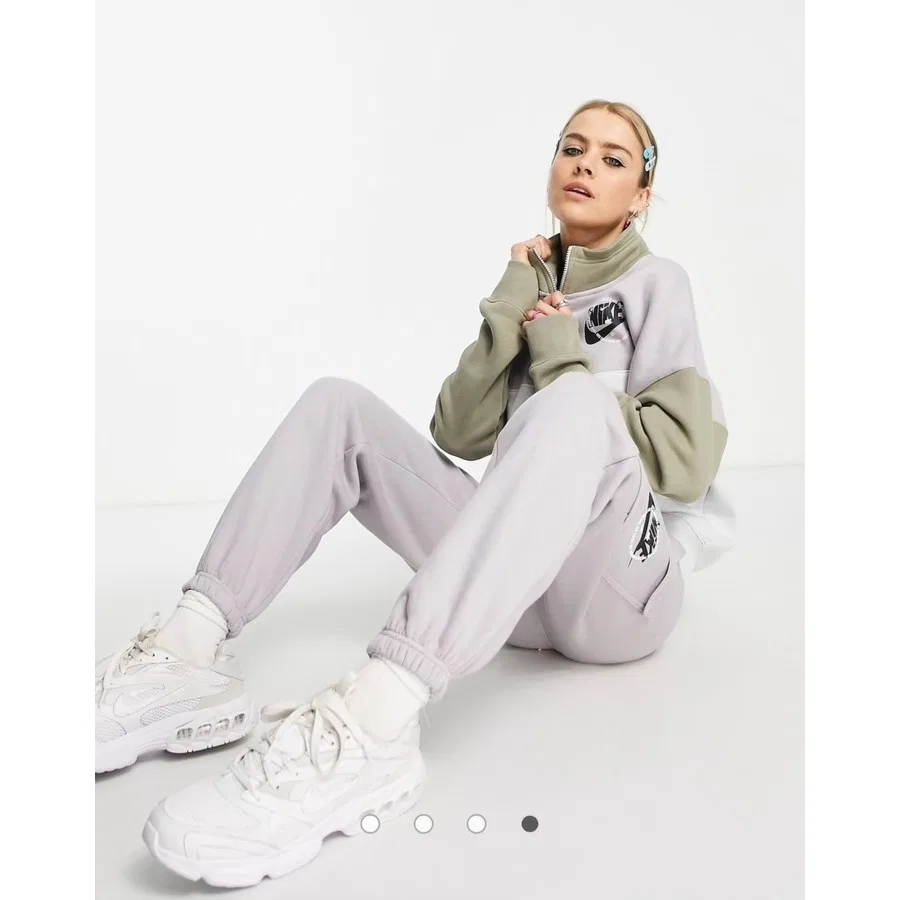 Женские спортивные штаны-карго из футера с графическим принтом Nike Sportswear Graphic Fleece Cargo — фото 4