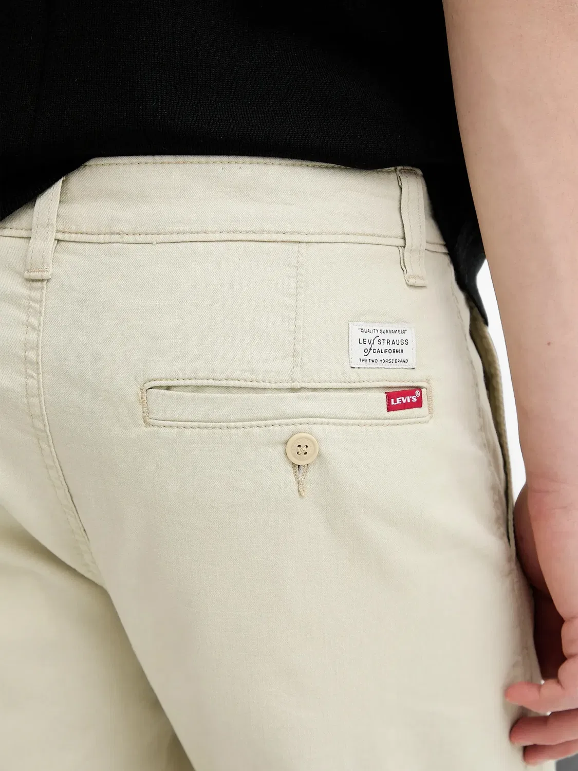 Шорты чинос XX нейтрального цвета Levi's, нейтральные — фото 3