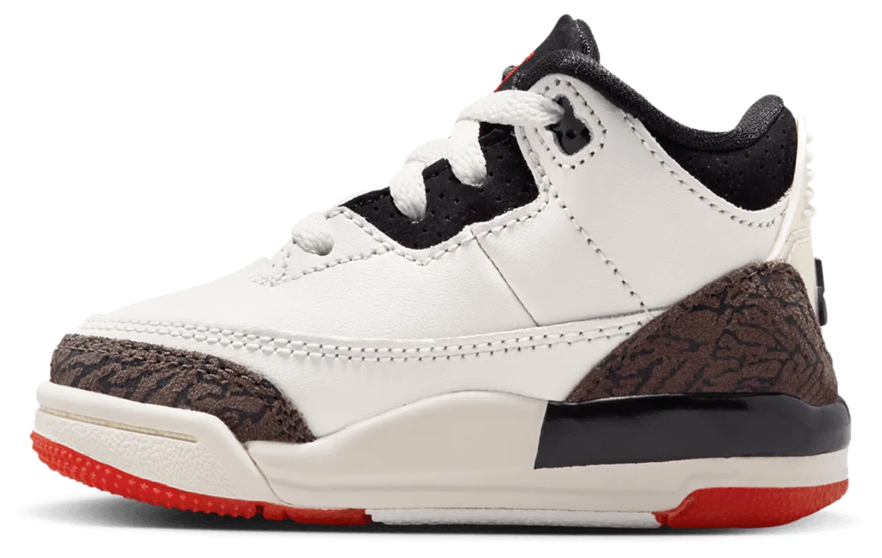 Мальчиковые баскетбольные кроссовки Retro 3 Jordan, цвет Tan/Black/White — фото 2