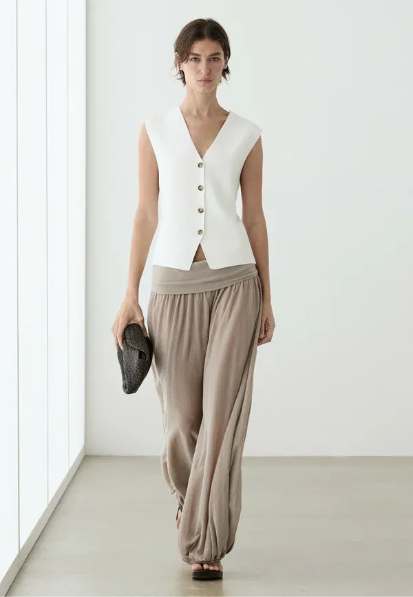 Жилет вязаный из вискозы Waistcoat Massimo Dutti, белый — фото 4