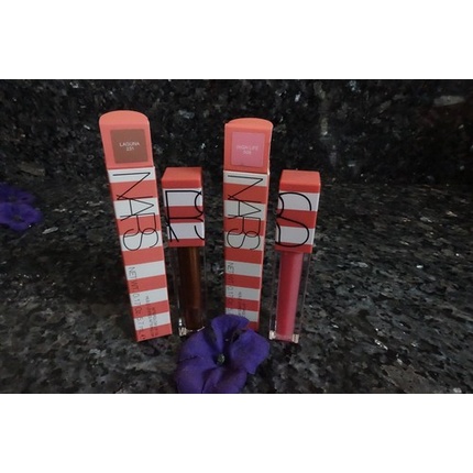 

Блеск для губ Hot Scape Afterglow