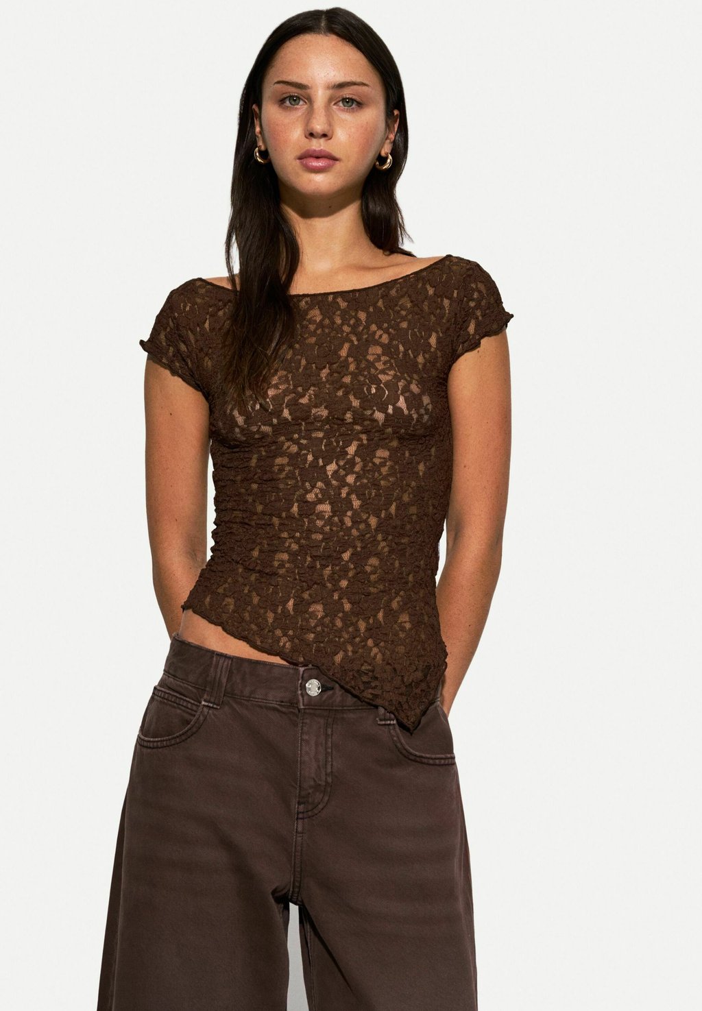 

Блуза ASYMMETRIC Bershka, темно-коричневый
