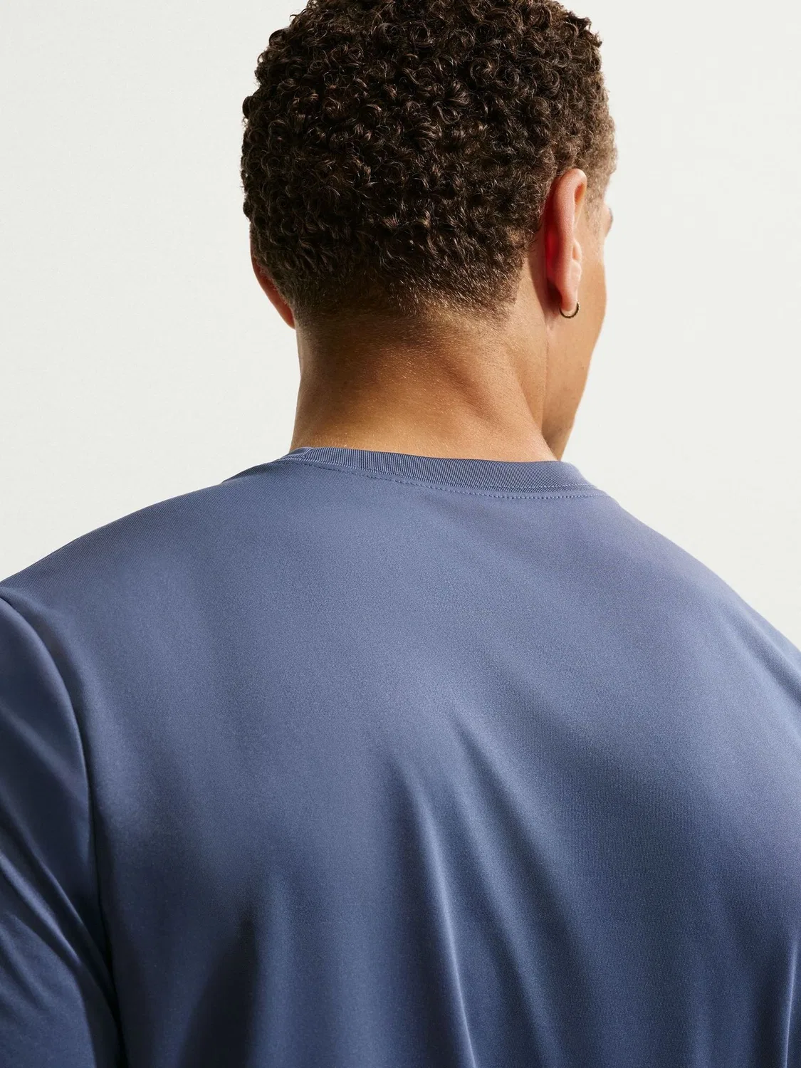 Футболка тренировочная Dri-FIT Legend Nike, Royal Pulse Blue — фото 4