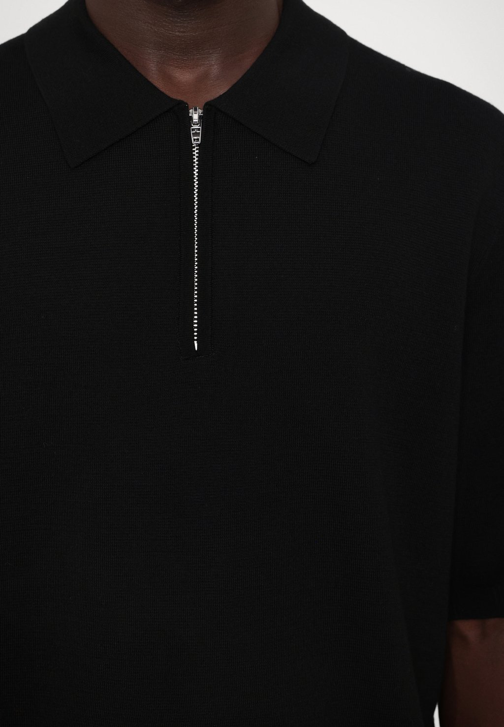 

Рубашка поло TYLER QUARTER ZIP J.LINDEBERG, черный