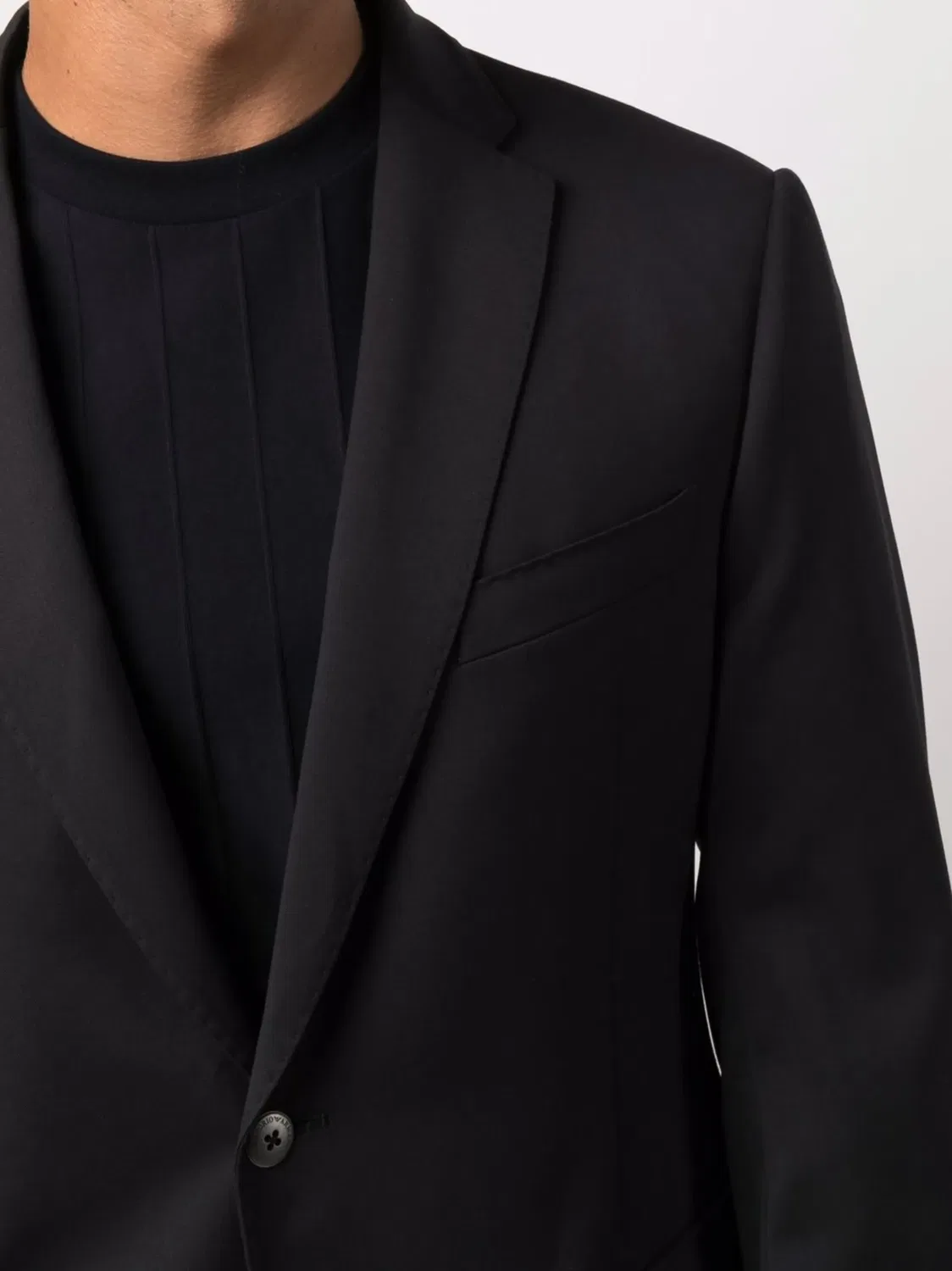 Фитализированный однобортный блейзер Emporio Armani, черный — фото 4