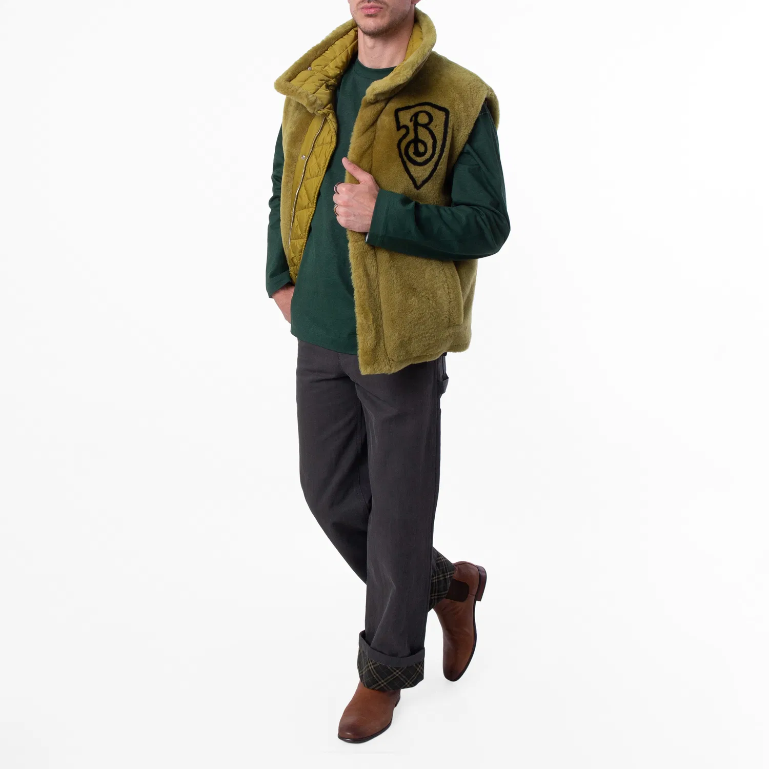 Жилет из овчины с пуховым наполнителем Lamb Shearling Down Vest with B-Shield Print Burberry, Acre — фото 4