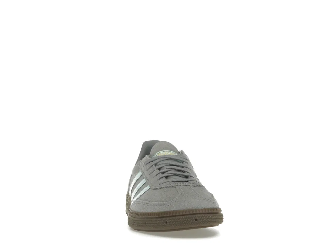 Детские кроссовки с замшевым верхом Adidas Handball Spezial, Grey Three/Clear Mint/Gum — фото 2