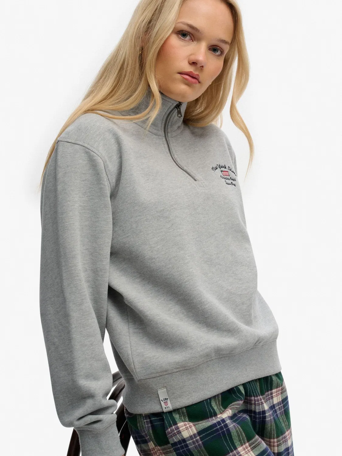 Свитшот с полузамком Athletic Essentials Graphic Superdry, серый