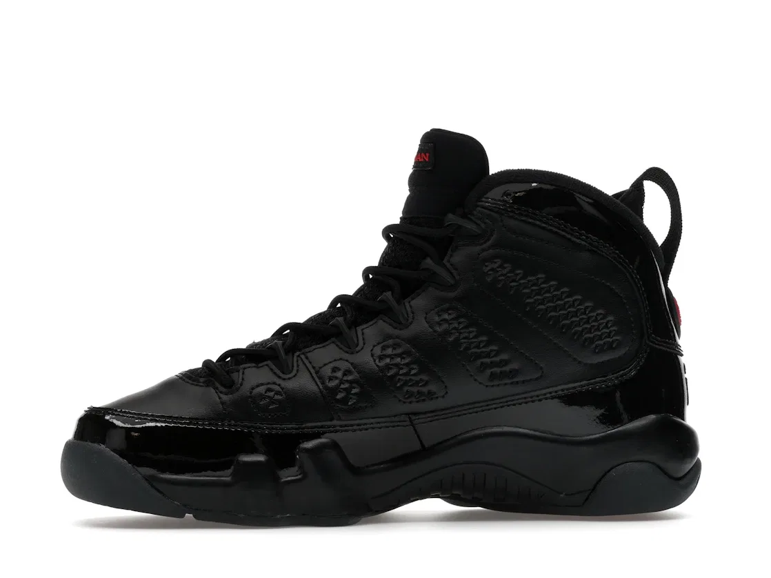 Детские кроссовки Lifestyle с патентной кожей Jordan 9 Retro, Black/University Red-Anthracite — фото 3