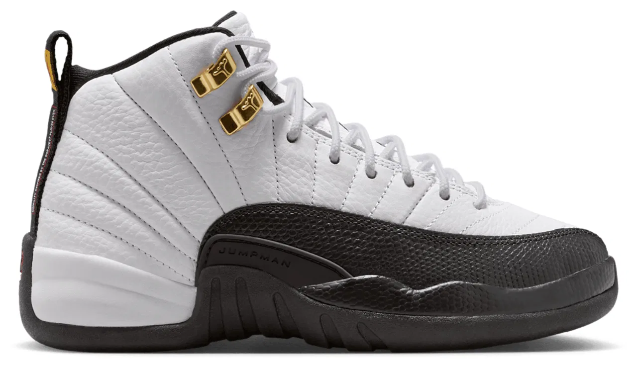Баскетбольные кроссовки для мальчиков Retro 12 Jordan, цвет White/Taxi/Black