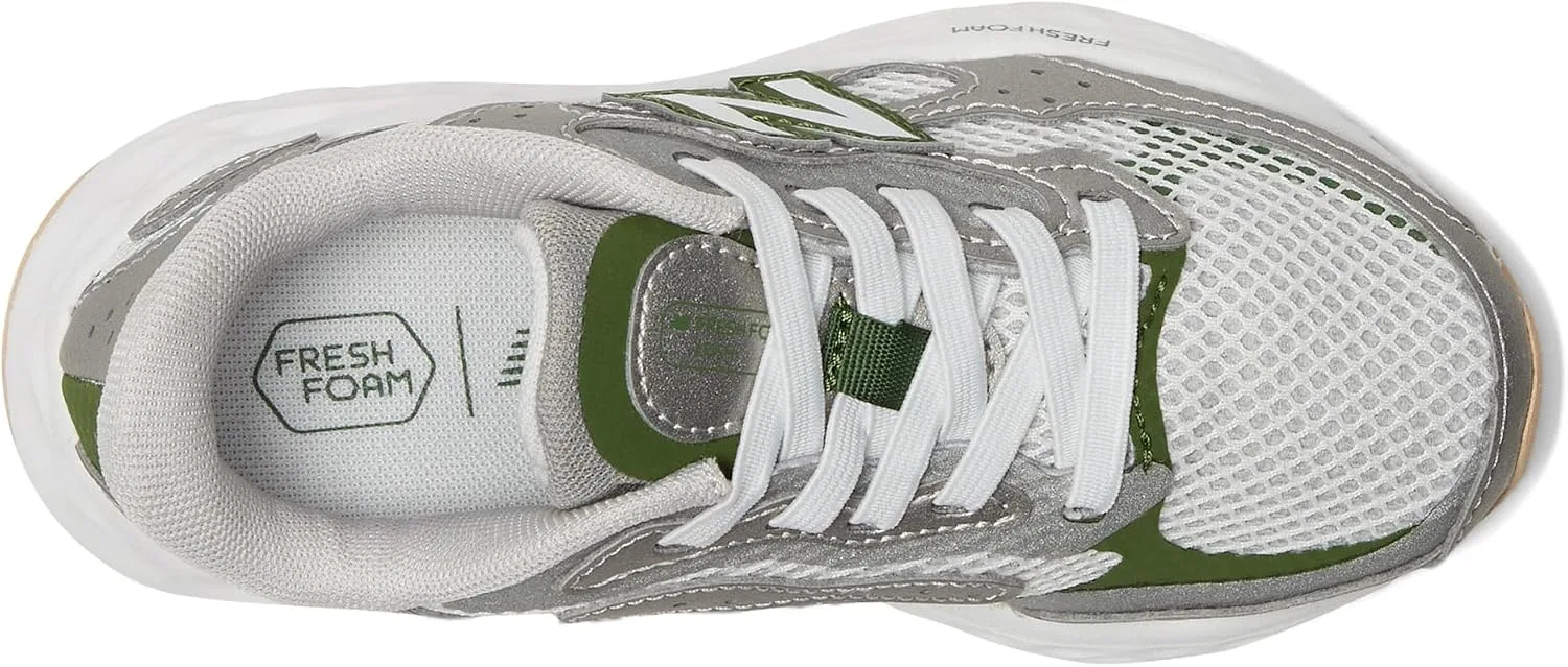 Детские кроссовки для бега с принтом Fresh Foam Arishi V4 Tiralux Bungee New Balance, Raincloud/Dark Silver Metallic/Alpine Green — фото 2