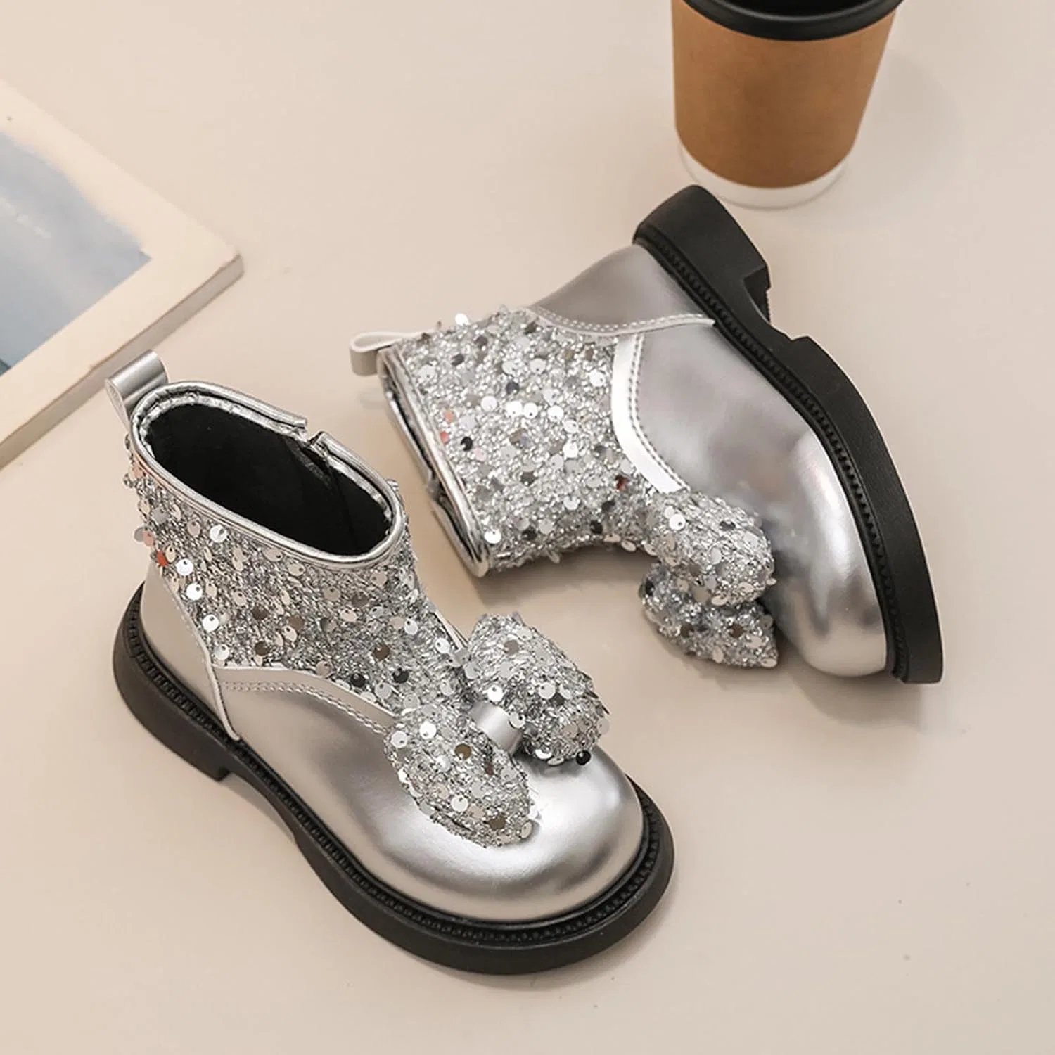 Детские ботинки для девочек с пайетками и бантом Zzalalana, Silver — фото 2