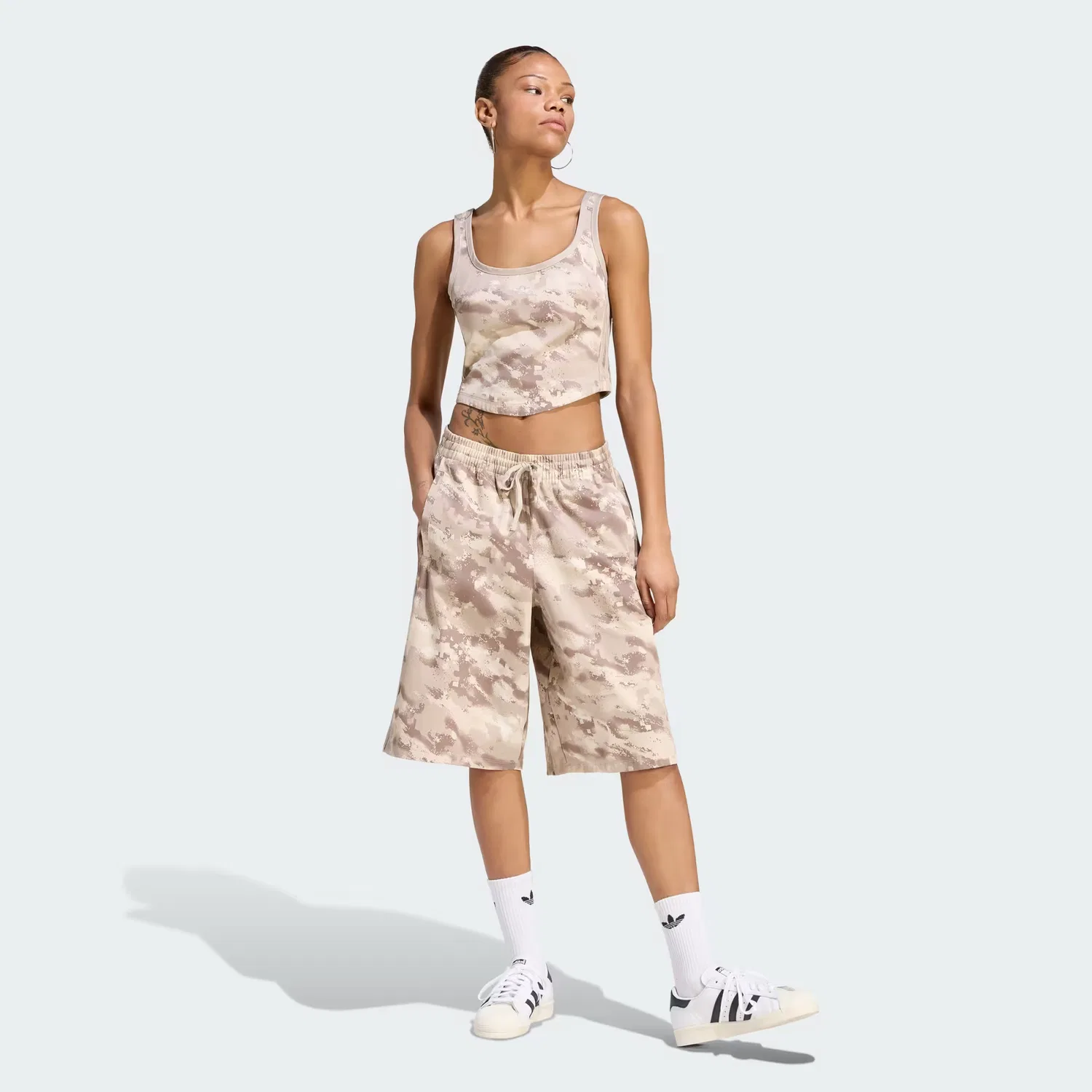 Женская приталенная рубашка с молнией Camo Corset Adidas Originals, мультиколор/wonder beige — фото 3