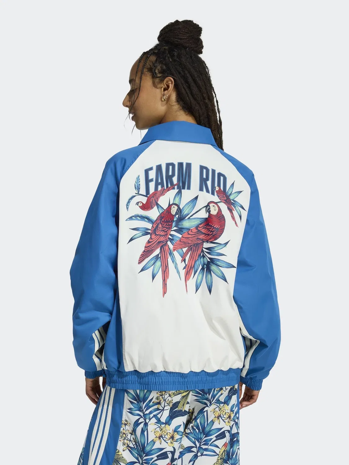 Куртка adidas Originals x FARM RIO Premium, синяя — фото 2