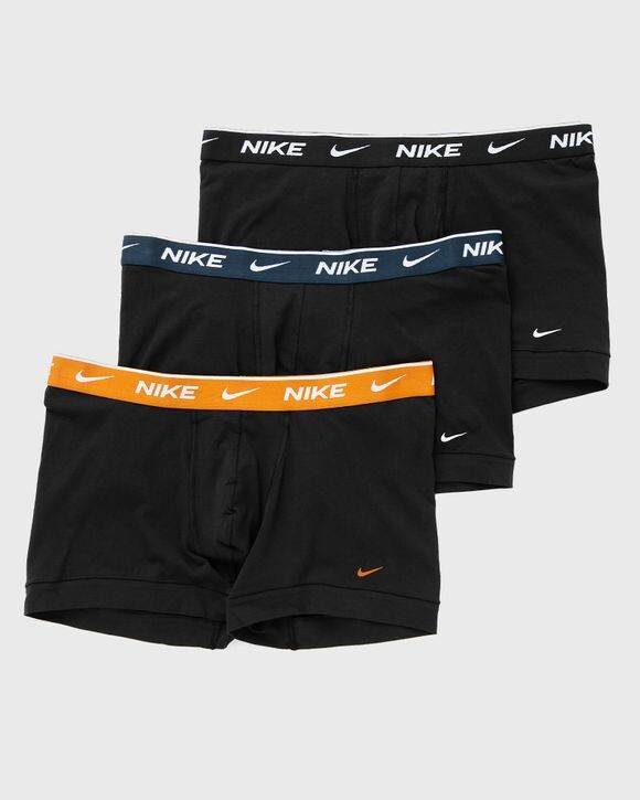 

Трусы Nike Trunk 3Pk, цвет blk w monarch/armory navy/black wb
