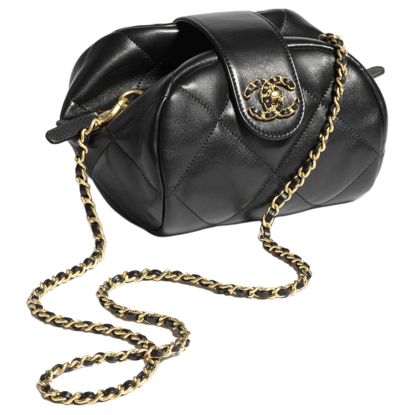 CHANEL Женская сумка через плечо из овчины One Shoulder черного цвета — фото 2