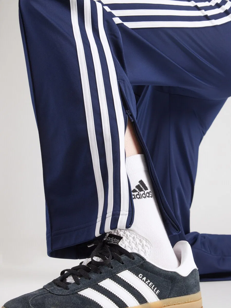 Брюки ADIDAS ORIGINALS свободного кроя 'FB Classic' темно-синего цвета — фото 2