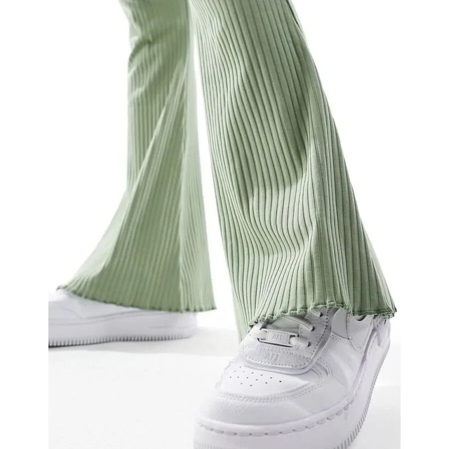 Спортивные брюки с высокой посадкой Nike Sportswear Icon Clash, Зеленый — фото 4