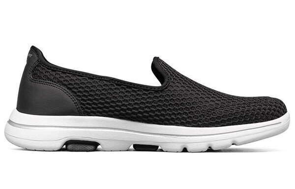 Тапочки go walk 5 lazy shoes black Skechers, черный — фото 2