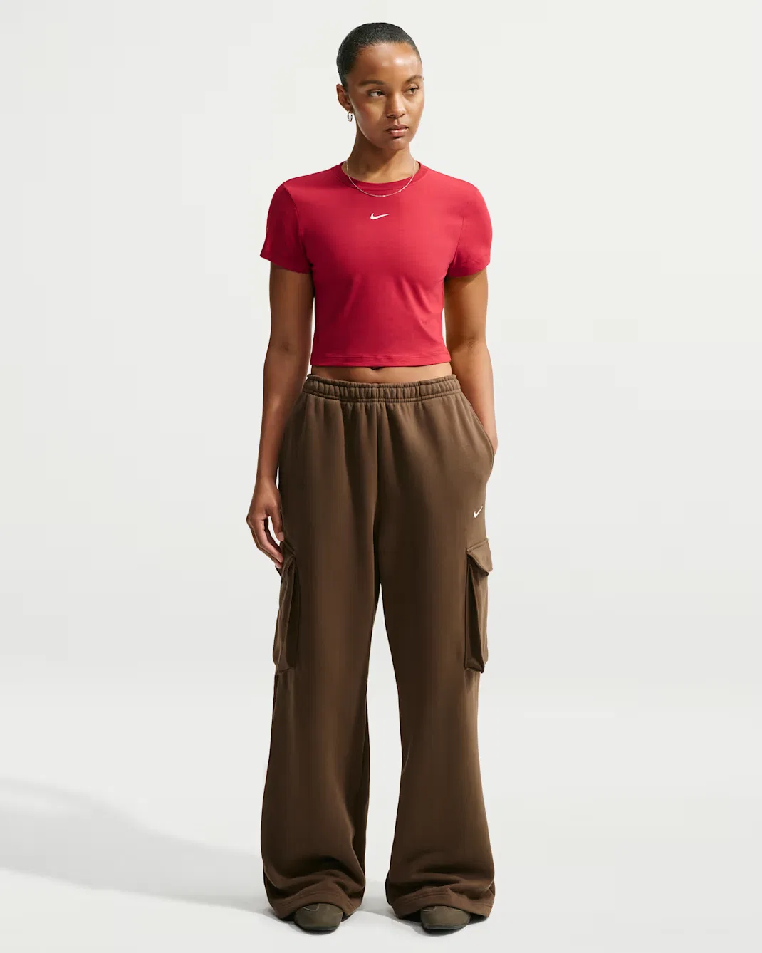 Женская укороченная футболка Nike Sportswear Chill Knit, Tough Red/Sail — фото 4