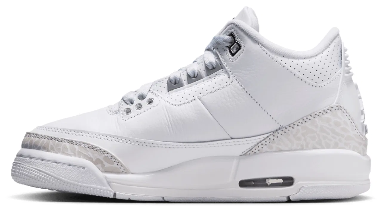Кроссовки для мальчиков Retro 3 Jordan, цвет White/Metallic Silver/White — фото 2