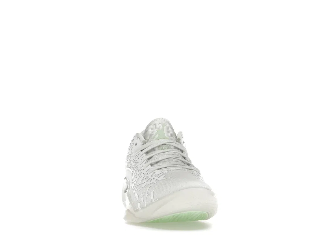 Детские кроссовки для мальчиков с длинным шнурком Jordan Zion 3 Jordan, White/Off White/Pink Foam/Vapor Green — фото 2