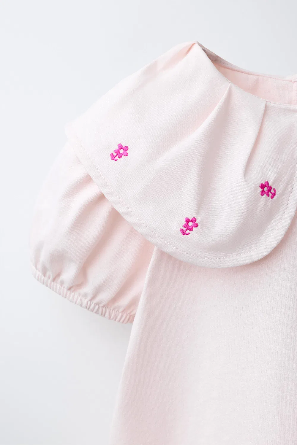 Футболка с вышитым цветочным узором и воротником в стиле Питера Пэна ZARA, Pastel Pink — фото 3