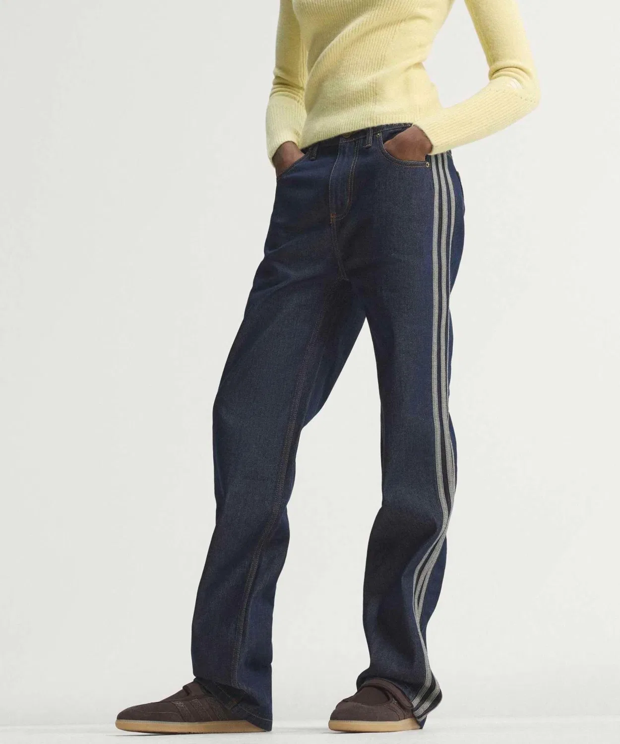 Женские джинсы мид-райз с принтом в полоску Firebird Mid Rise Straight Denim Pant Adidas, Синий