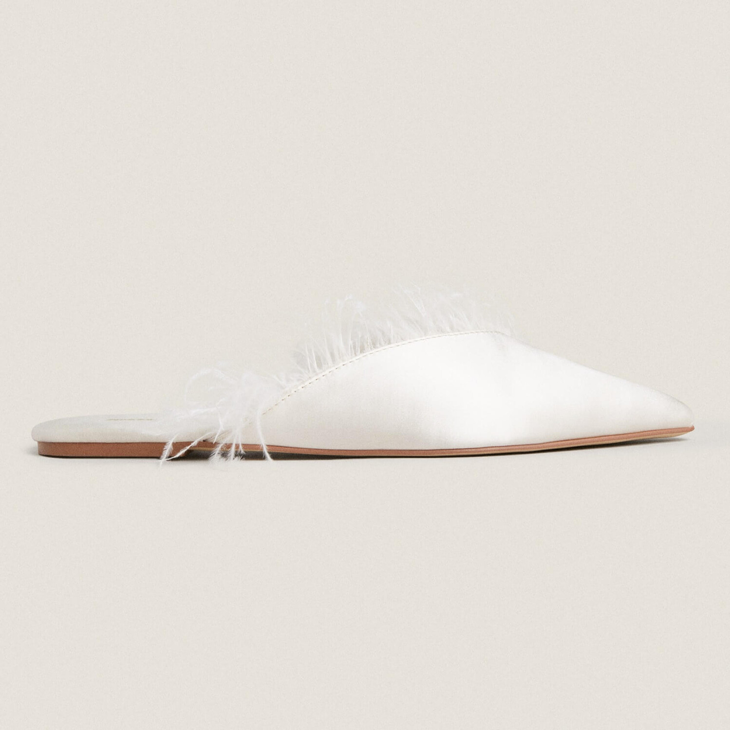 

Мюли домашние Zara Home With Feathers, молочный