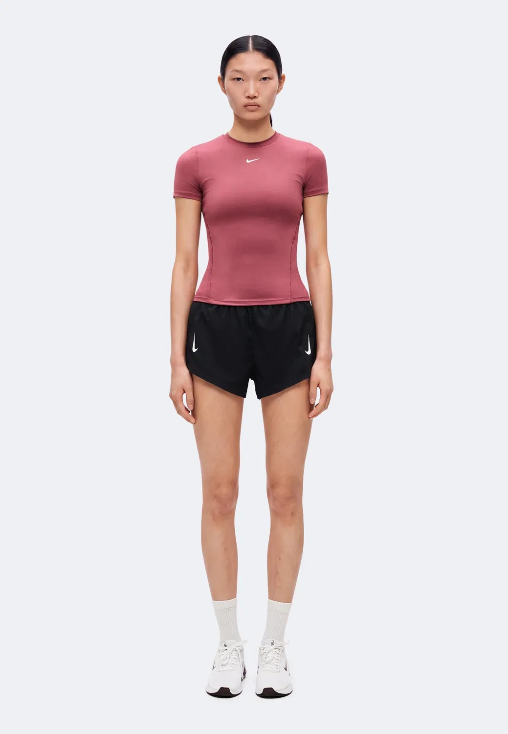 Одна - спортивная футболка Nike Performance, Pink Smoke/White — фото 2