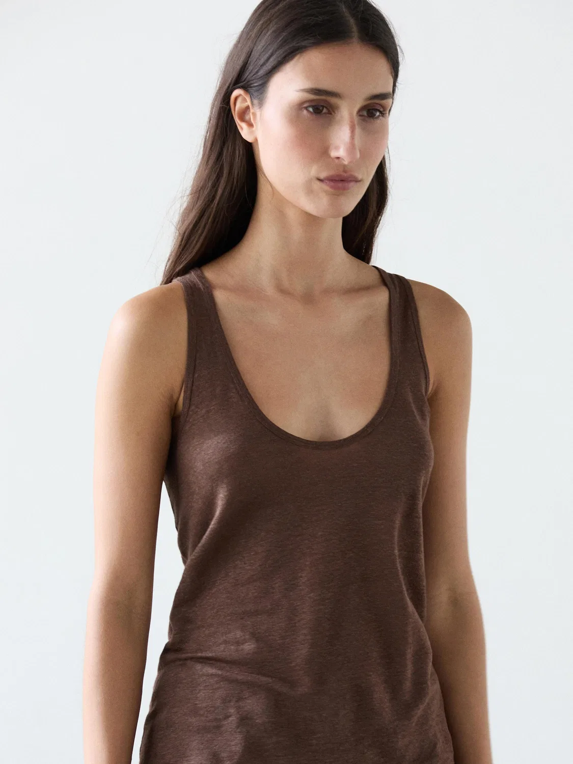 Топ на бретельках из 100% льна Massimo Dutti, шоколадный — фото 2