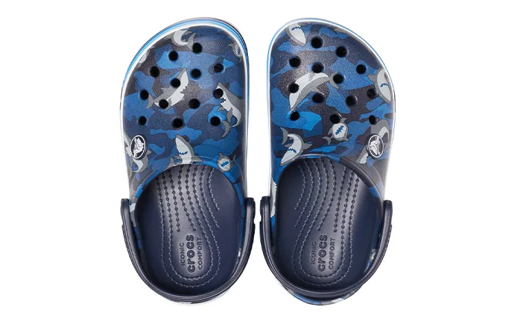 Crocs Детские шлепанцы с принтом акулы Crocband Blue — фото 4
