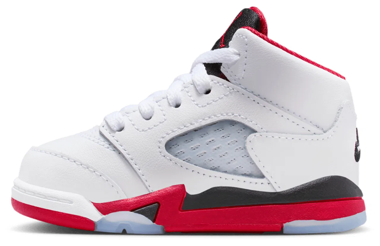 Кроссовки для мальчиков Jordan Retro 5 OG, цвет White/Fire Red/Black — фото 2