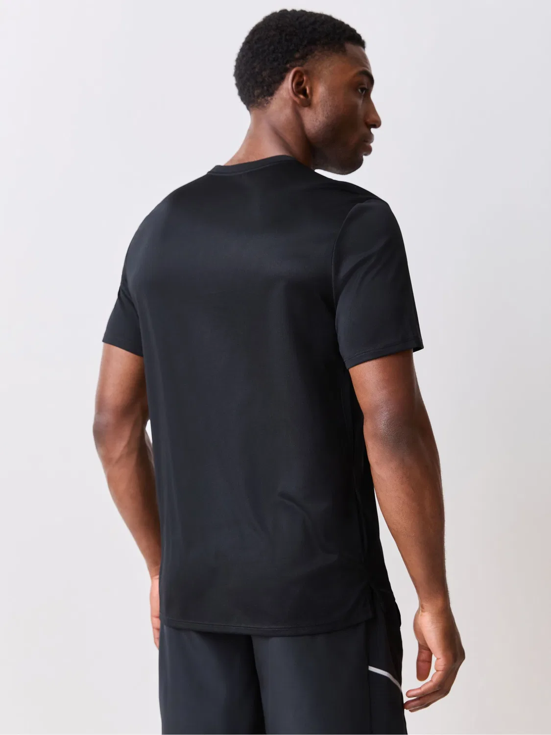 Футболка беговая Miler Dri-FIT UV Nike, черный — фото 3