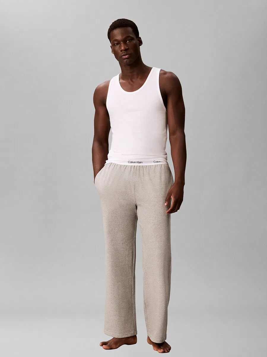 Футболка Calvin Klein разных цветов — фото 4