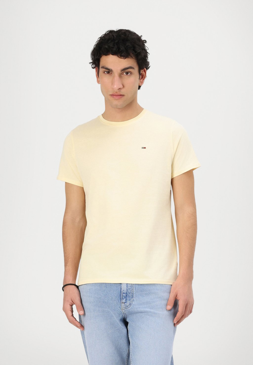 

Базовая футболка TEE Tommy Jeans, светло-желтый