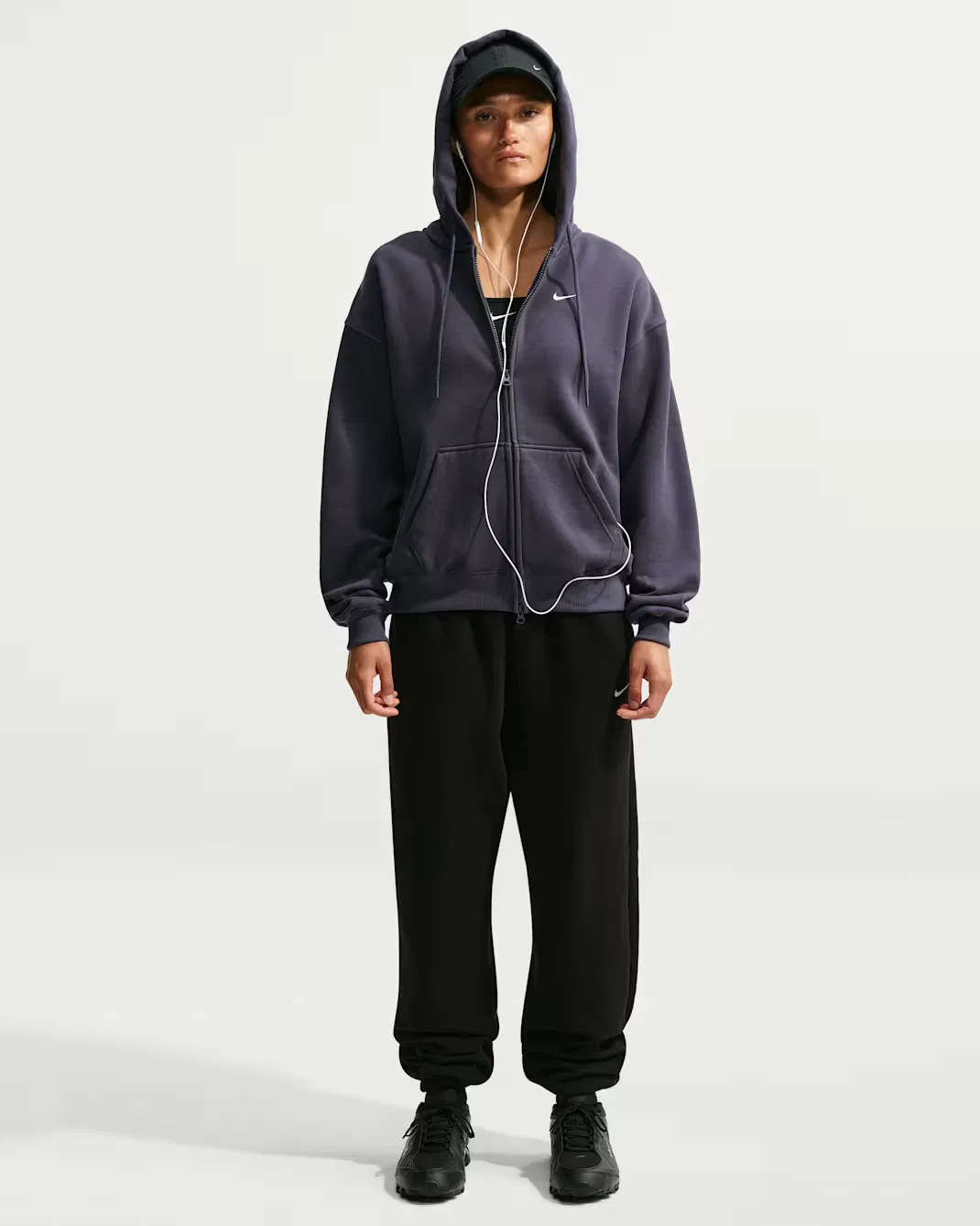 Женская толстовка оверсайз на молнии Nike Studio Fleece Medium Weight, Gridiron/Sail — фото 4