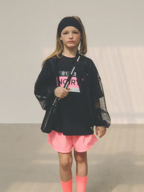 Футболка с принтом Kinder, Noiry, черный — фото 2