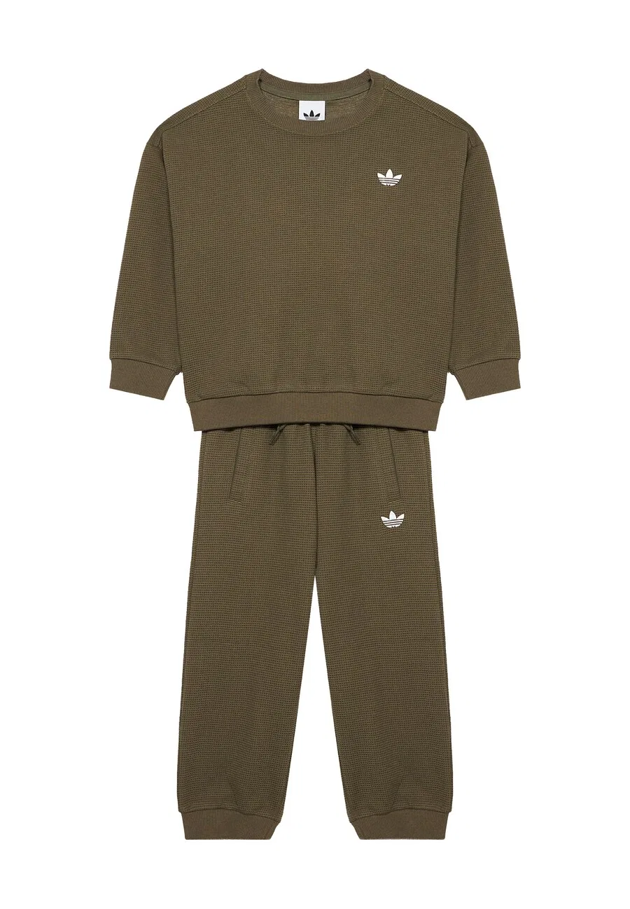 Спортивный костюм ADIDAS ORIGINALS оливкового цвета