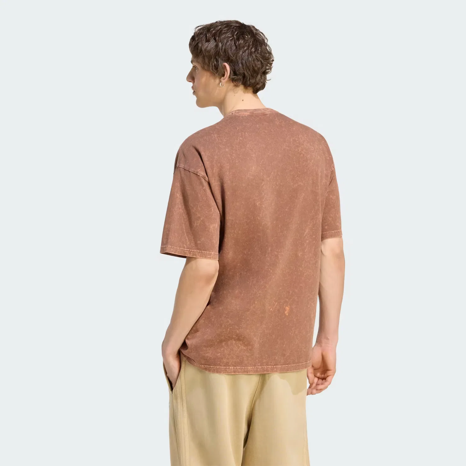 Мужская футболка со спущенными плечами Trefoil Essentials Adidas Originals, коричневый — фото 2