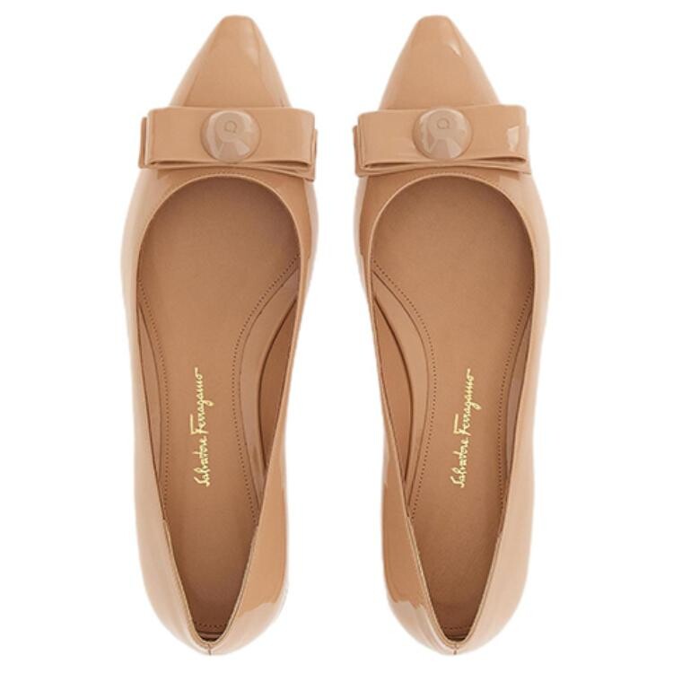 Туфли женские Ferragamo Vara, светло-коричневый — фото 4