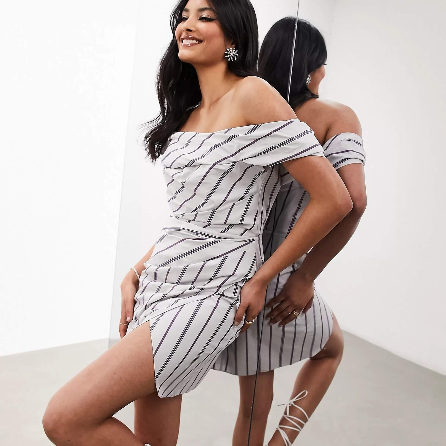 

Платье-мини Asos Edition Draped Striped Off-the-shoulder, белый/синий/красный